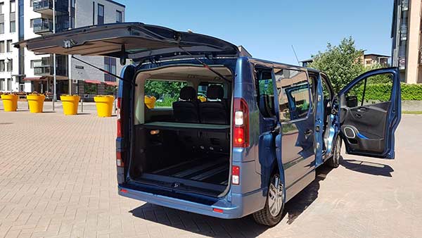 Jaragroup kuljetuspalvelu tilaauto